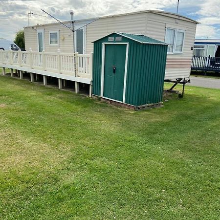 I13 The Chase Caravan Park Ingoldmells Extérieur photo